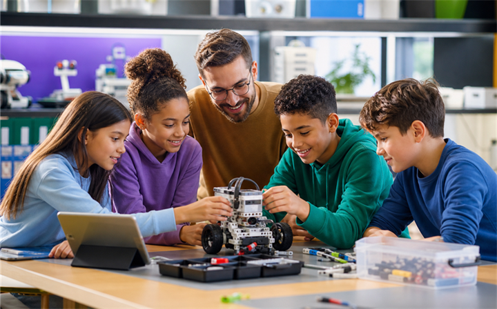 Why Robotics Builds Confidence